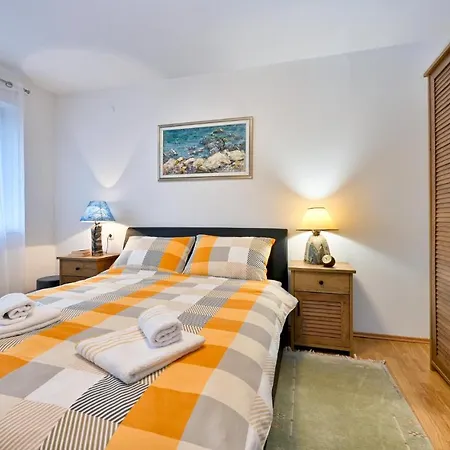 2 Bedroom Beautiful Home In Trnovec Exterior photo