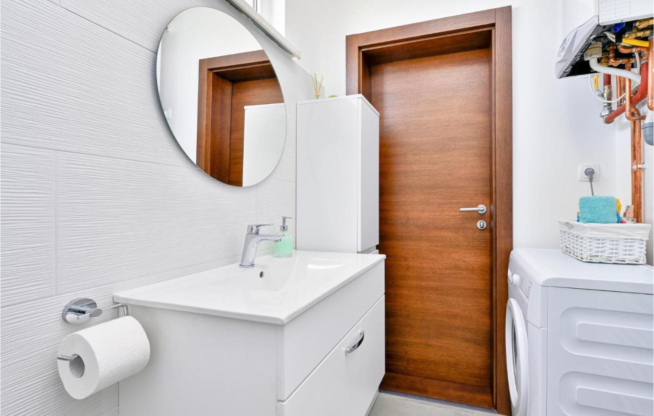 2 Bedroom Beautiful In