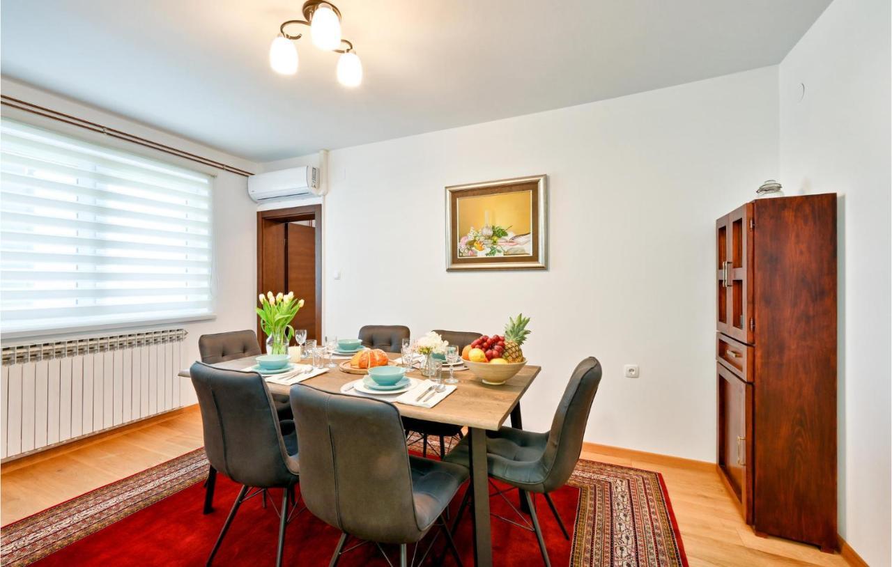 2 Bedroom Beautiful In *